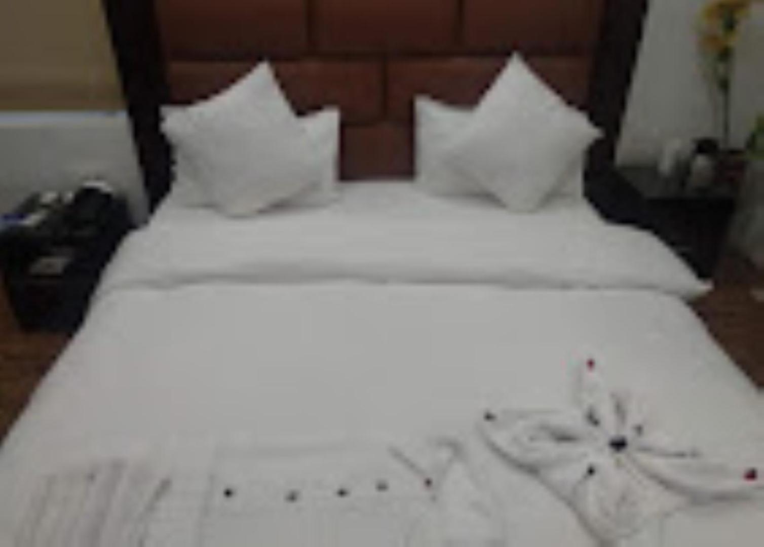 Hotel Bliss , Anantnag ภายนอก รูปภาพ